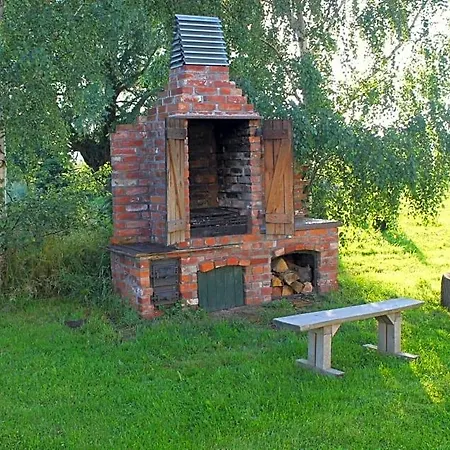 Pod Wierzba Деревянный коттедж Сарбиново